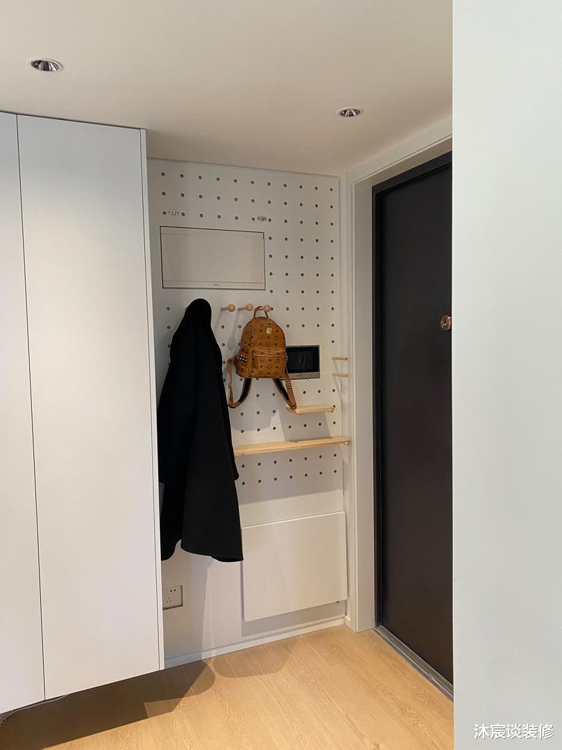 武汉一对夫妻,花1年时间把家装成了极简风,还没入住就被吐槽了