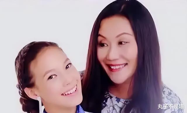 蜘蛛侠|谷爱凌妈妈“旧照”曝光，年轻时颜值不比女儿差，头脑更胜一筹