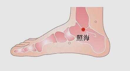 咽炎|阴虚更容易得咽炎,因为阴虚更容易上火,2个方法,咽喉越来越好