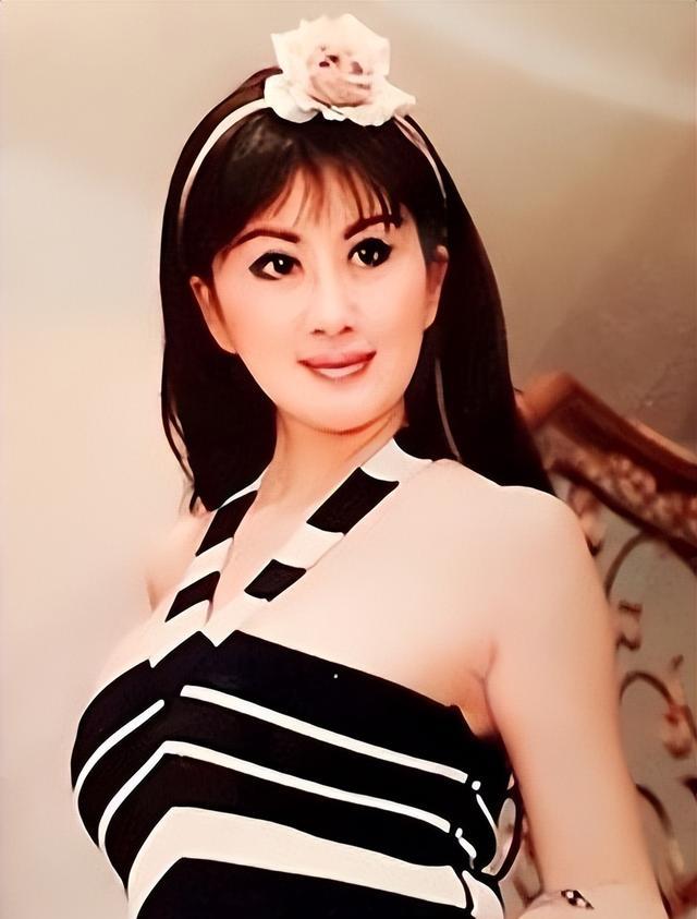 宫雪花|她被誉为中国第一美妇，受克林顿接见，坐过牢生过娃，今依然单身