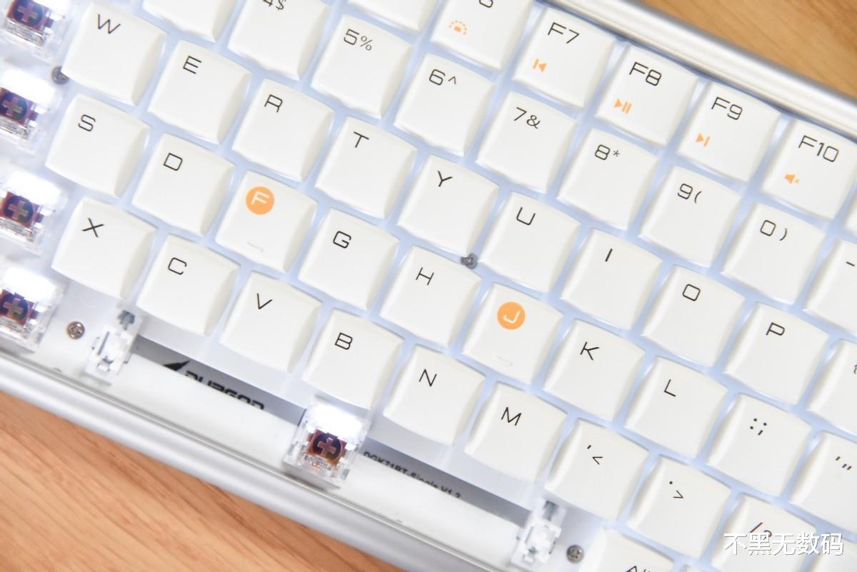 机械键盘|杜伽再推新品，主打年轻的Hi Keys看点多，蓬松吐司键帽太有爱了