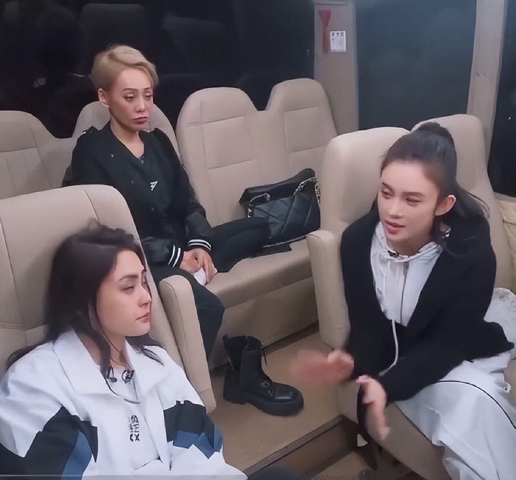 赵樱子|阿娇转发赵樱子的动态,还内涵对方上大号不冲厕所,忍不了主动开撕?