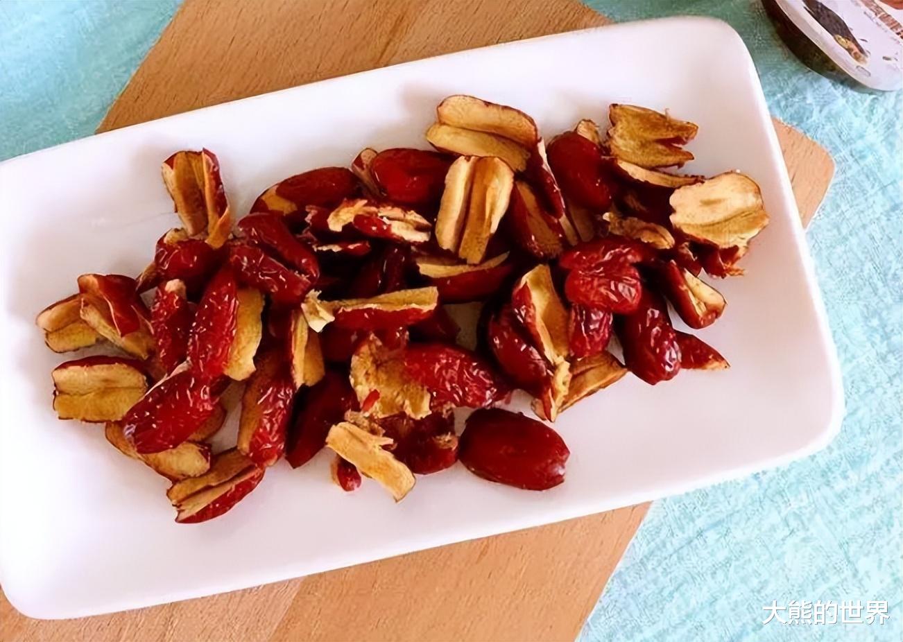 老人说“中伏吃三宝,苦夏无烦恼”,3宝指什么?该怎么吃