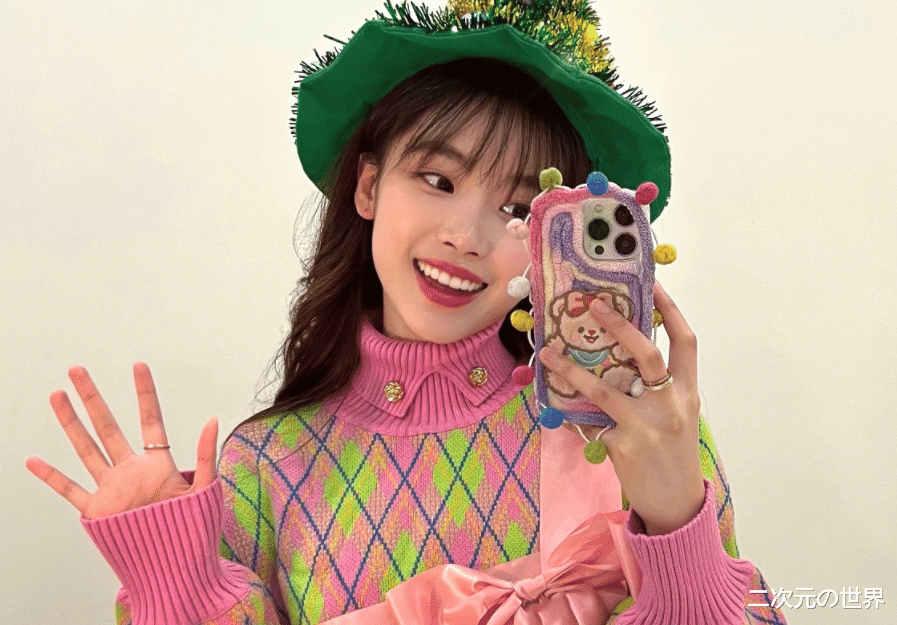 胡文婕|半藏森林刷新纯欲新境界，睫毛带水珠，说比刘亦菲嫩没人反驳吧？