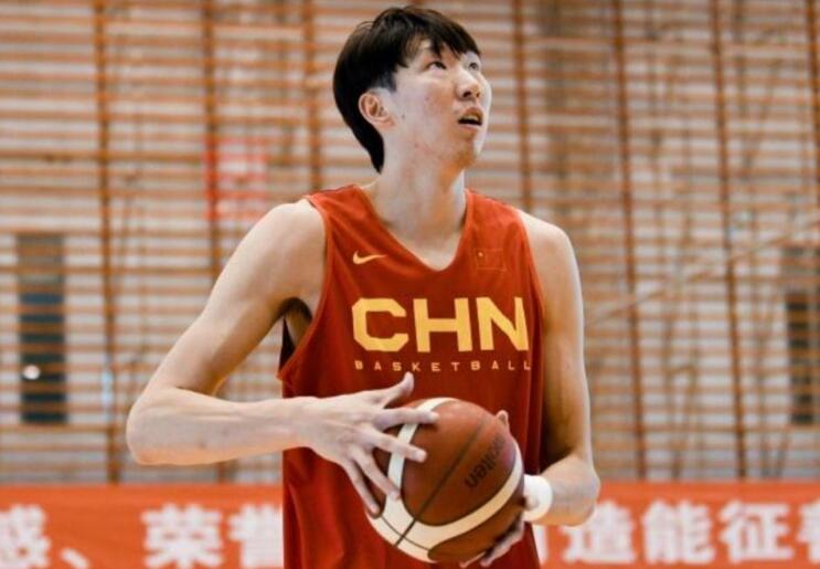 辽宁男篮|辽宁男篮铁心拿下周琦！手中筹码充满诚意，3大将打包惹争议