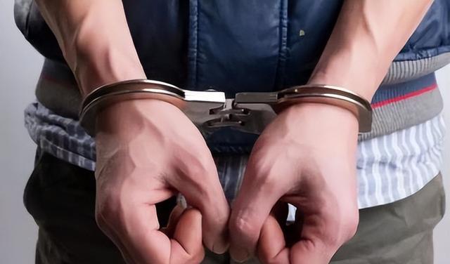 运动|为什么人体在被刺伤后,还没失去意识,就已经无力还击了?