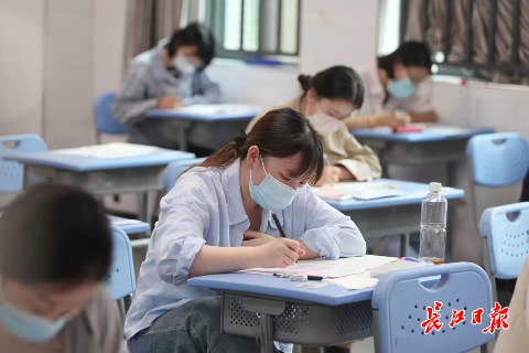 事业单位|武汉事业单位招聘开考！831家单位供岗3006个，10.4万人参考