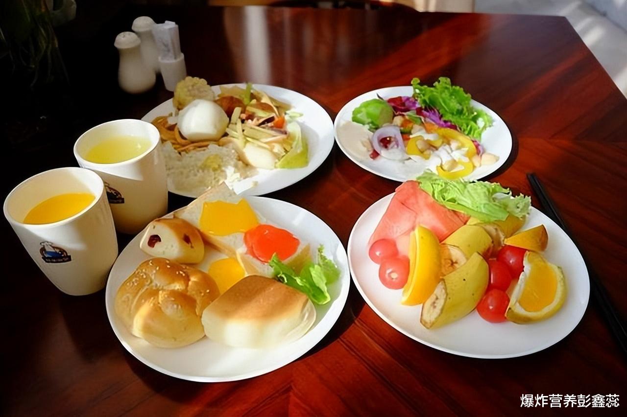 睡眠|别看晨起后这4个小动作,却会慢慢摧毁身体健康,你要尽快改了