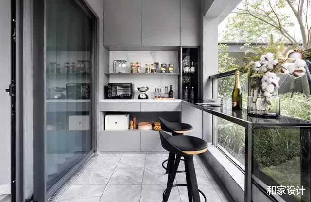 这么小的阳台,怎样才能设计得更合理呢?并且改造成超能收纳空间