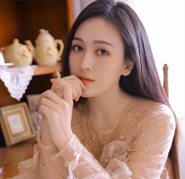 整容|这几位女星的整容坎坷之路：长得“美若天仙”，整得“奇奇怪怪”