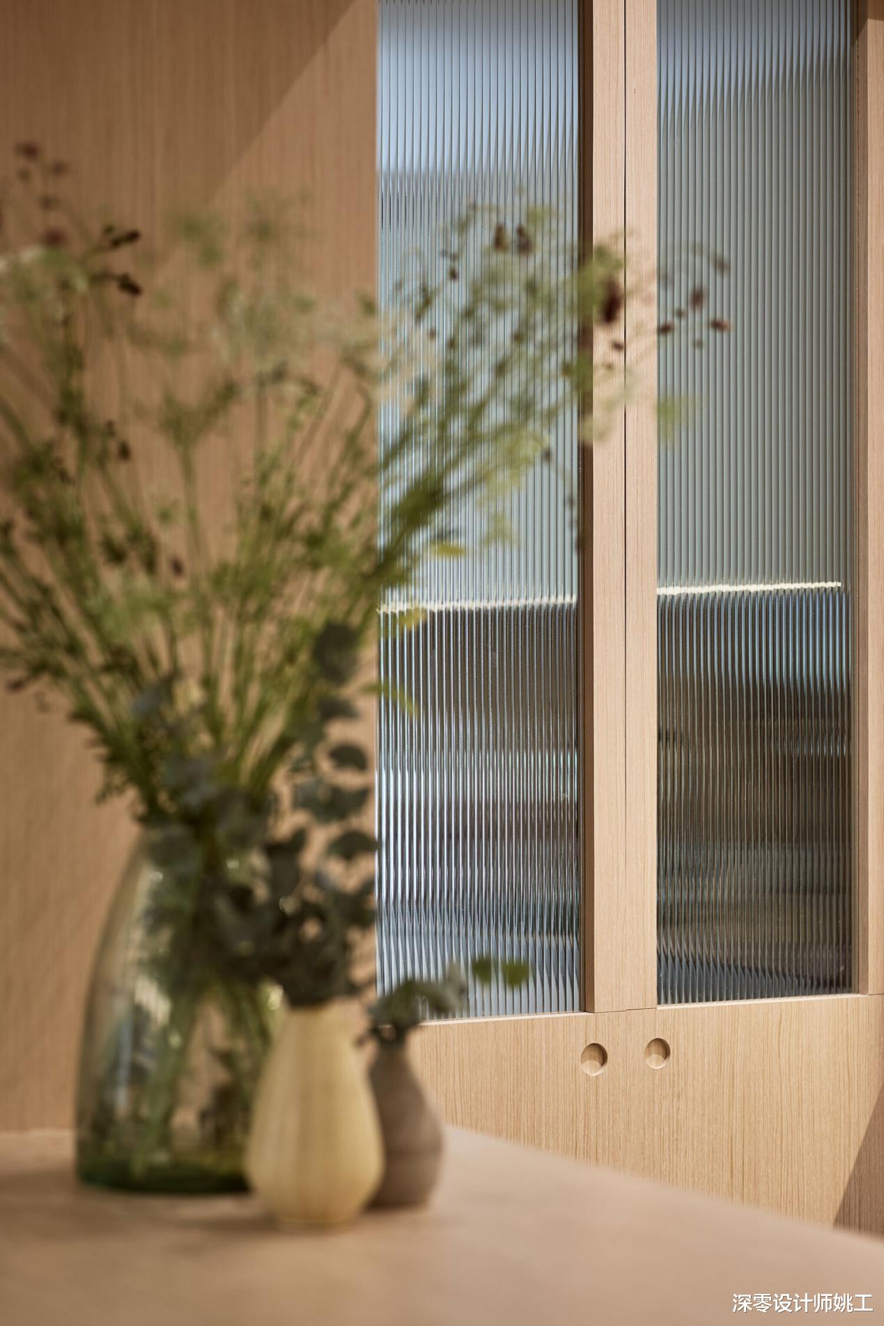 113㎡现代复式,四周被绿植环绕,沉浸于原木风中,轻松自在