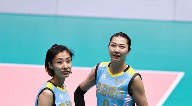 女排|4架00后马车打造成型！女排新主力呼之欲出，最强双塔保驾护航