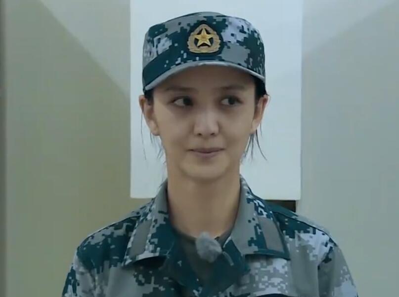 7位“上镜脸”女演员，皮肤干瘪，皮肤黝黑，在荧幕上熠熠生辉，反差极大