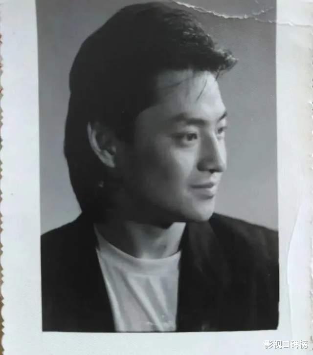 尹铸胜|《梦华录》“高观察”不简单,是陈红同学,剧抛脸式演技堪称整容