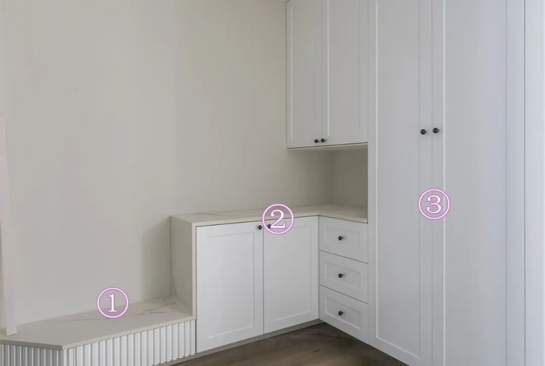 玄关柜要多下功夫,多段式一体设计,收纳力翻番,普通鞋柜看不上