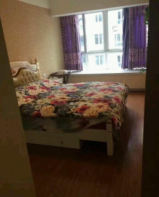 买房子公婆出了2万块钱，现在却要求搬过来和我们一起住，凭什么！