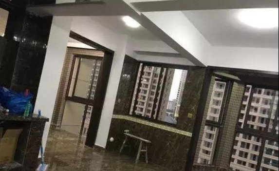 老公把120平婚房硬装成了一室一厅,邻居说像“鬼屋”,太气了