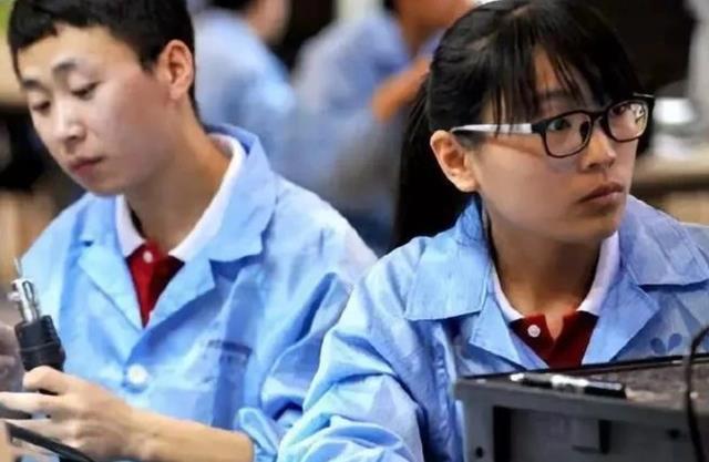 教学|“宁可让学生打工也别去读职高”,家长激愤发言,引起大家共鸣