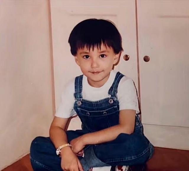 陈贝儿|六一儿童节！杨千嬅、杨思琦、陈贝儿等纷纷晒童年照