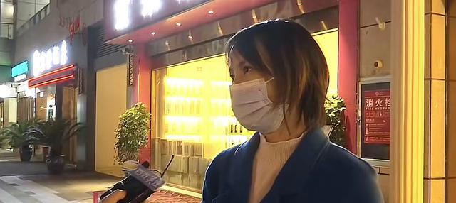 女子花两万多买茅台送人发现都是假酒找到商家,说法却换了