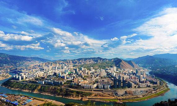 |四川这4个城市值得一去，环境宁静优美，是养老过冬的好去处