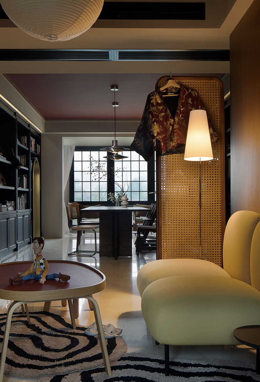 她把家装成博物馆,用书籍美景点缀生活,太有文化氛围了