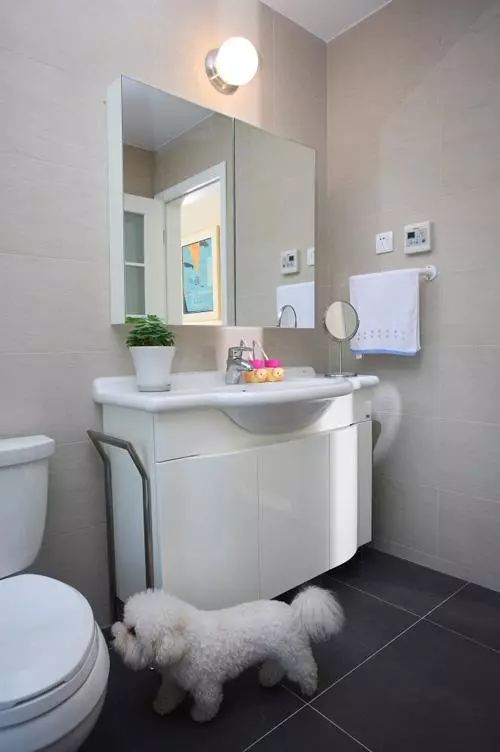 色彩和软装搭配有多重要?看完这套双拼房设计,让人眼前一亮!