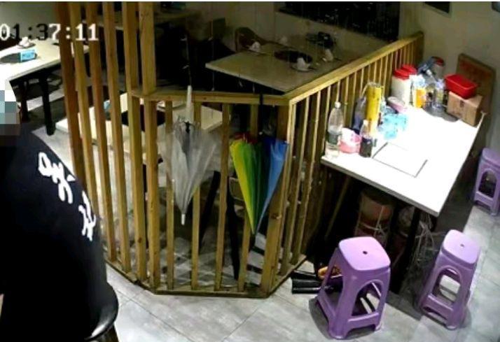 厨师偷换收款码获利40万,出狱后拒绝还款,女老板损失的不止这些