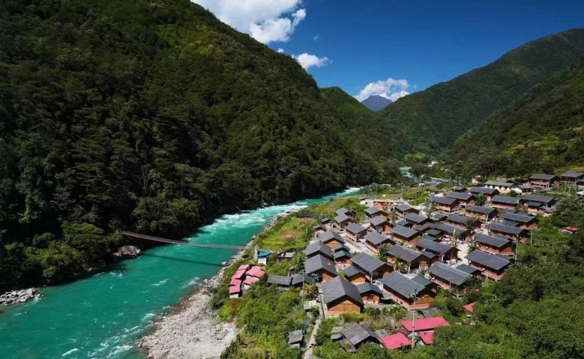 |我国边境乡村,独龙族“与世隔绝”!揭开神秘面纱,究竟为何隐藏