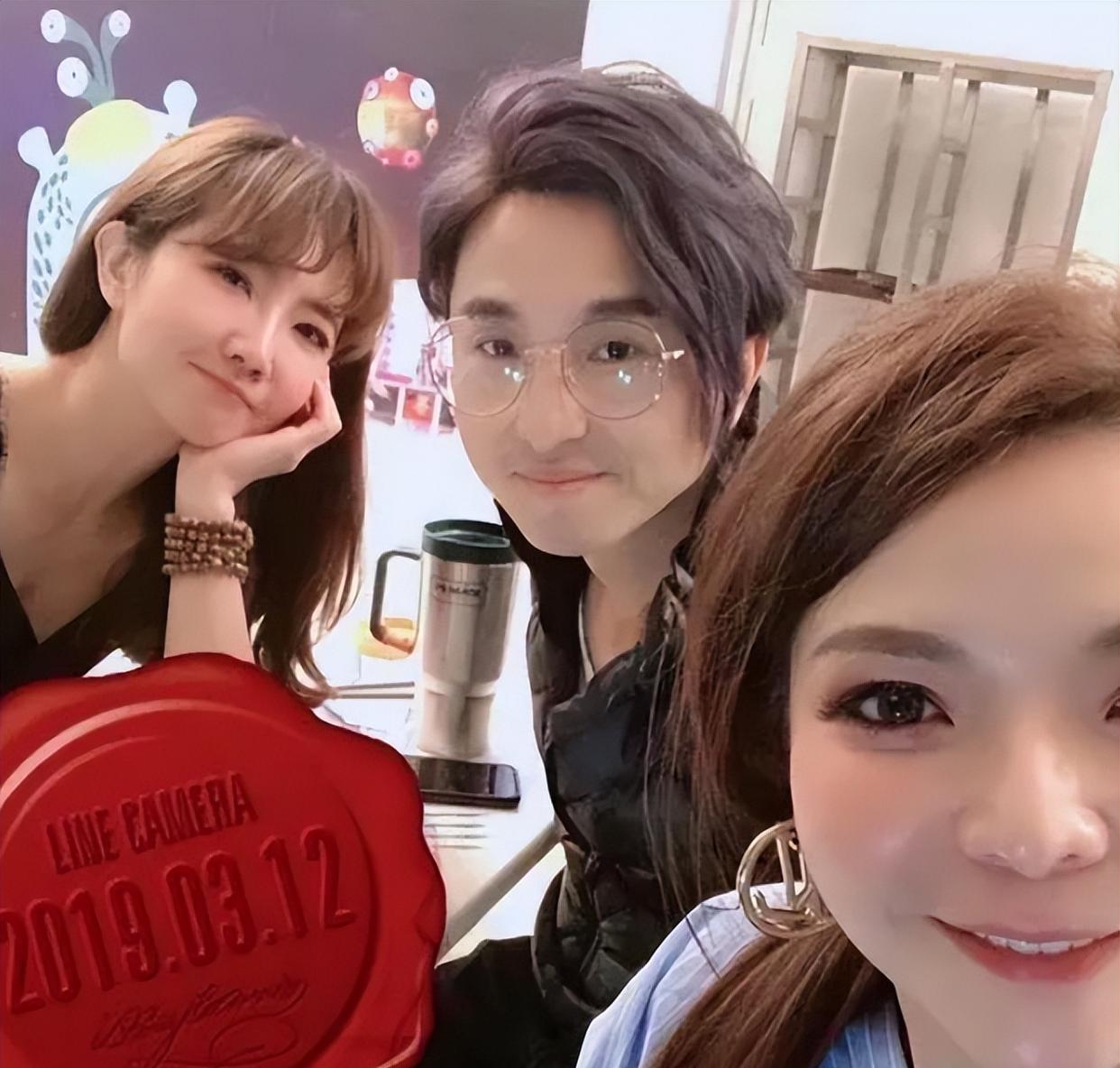 谢忻|小甜甜背对谢忻风波不断,谢忻发文回应:珍惜不离不弃的人