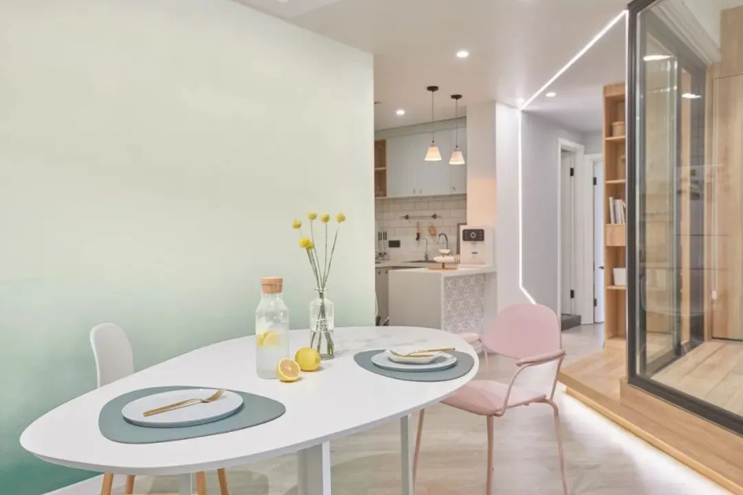 90后小夫妻爆改78㎡老破小,巧妙改动墙体,让空间通透更显大气