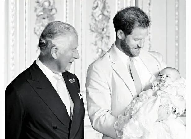 欧美明星|梅根的眼泪为谁而流？