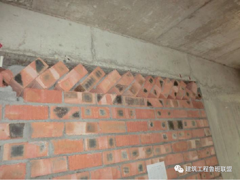 墙面为什么总开裂？15个原因，施工人员请注意！