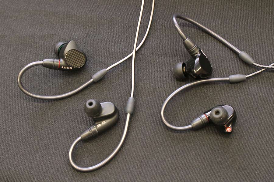 索尼|硬“刚”有线耳机的音质，现在的千元真无线蓝牙耳机音质如何？