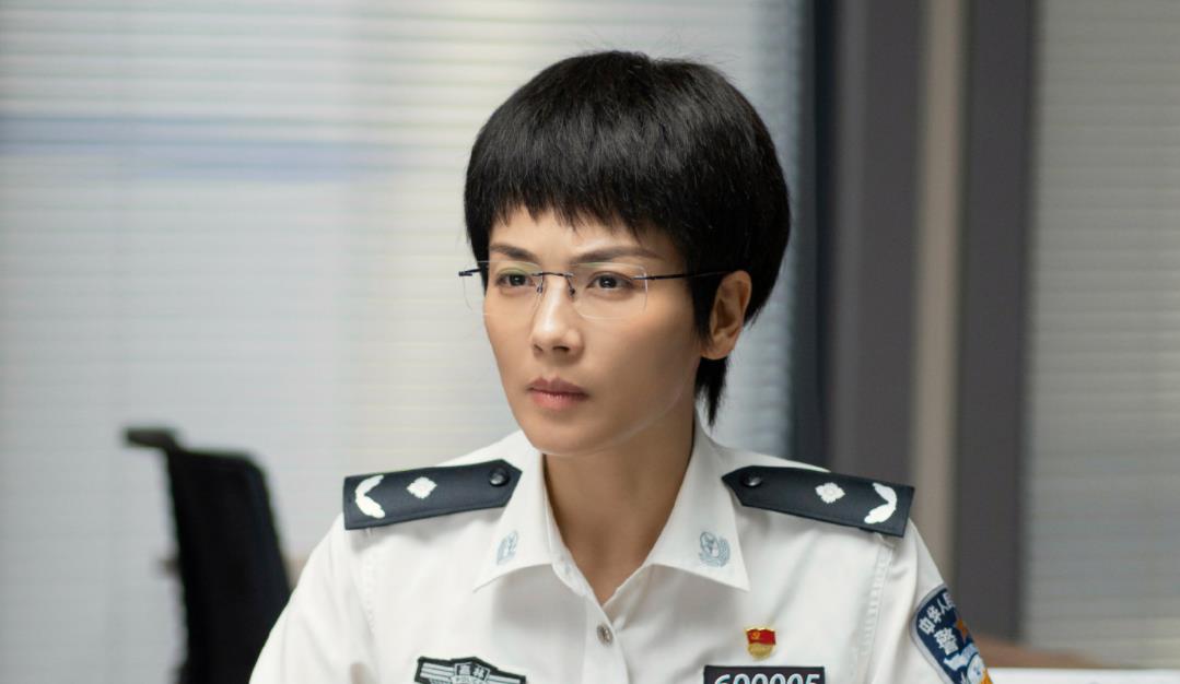 正午阳光|《开端》破1.2亿后,正午阳光新作将映,看完预告,我决定熬夜追