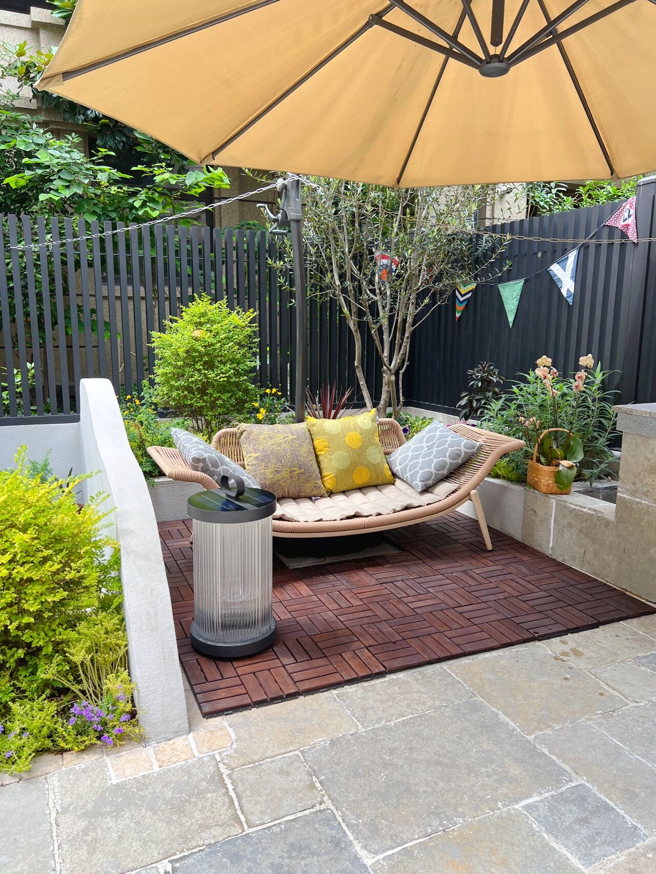 一楼40㎡小院,升级改造成休闲小花园,这才是院子的正确打开方式