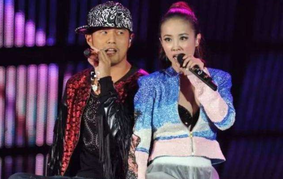 蔡依林|“软饭硬吃”锦荣，一手好牌打烂，要求蔡依林随自己姓，财产共有