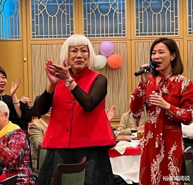 佘诗曼|佘诗曼设宴为妈妈庆生!现场席开16桌,吴君如古天乐妈妈现身