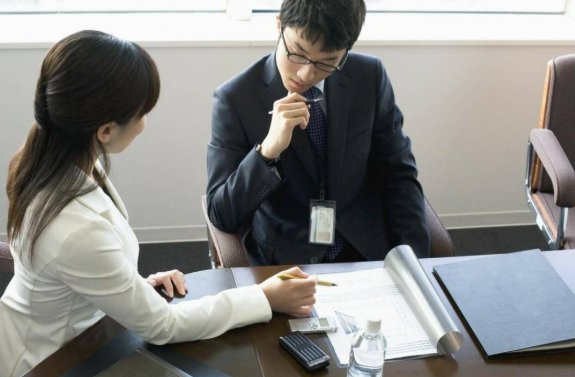 |刚入职的新人，能让领导在办公室“享受”的三个因素