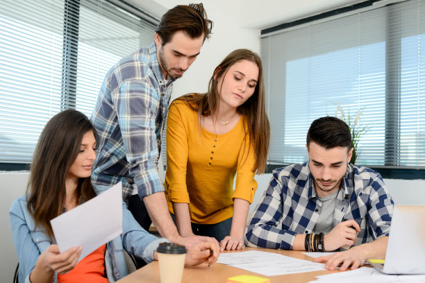 黑丝|职场“潜规则”如何应对？