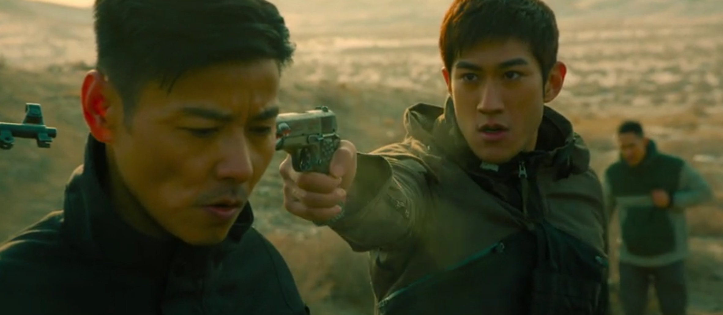 狼群|《狼群》亏了0.9亿,当不了第二个吴京,张晋要走赵文卓的老路吗