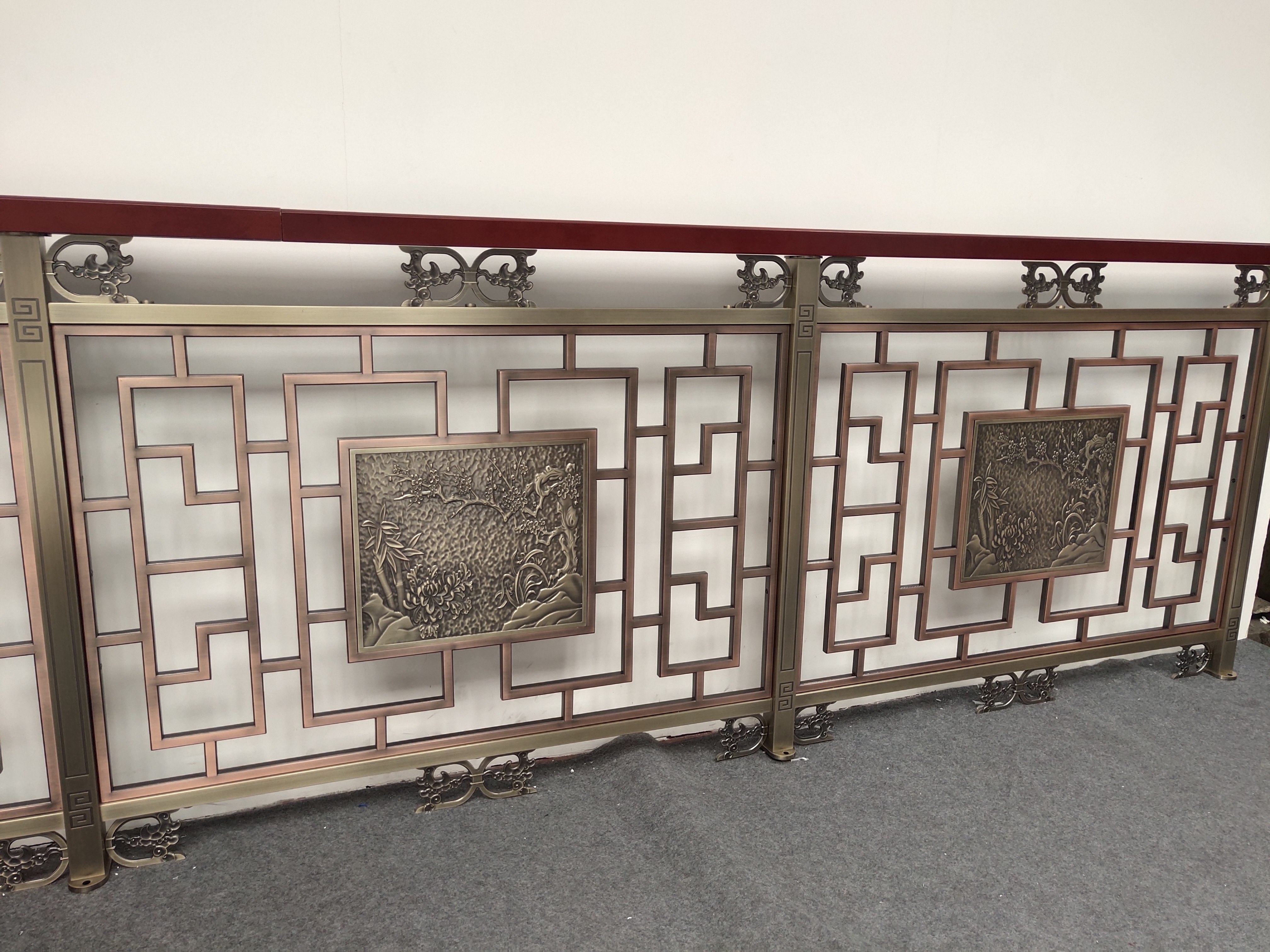 铜栏杆 铜管焊接铜板雕花楼梯护栏红木扶手制作