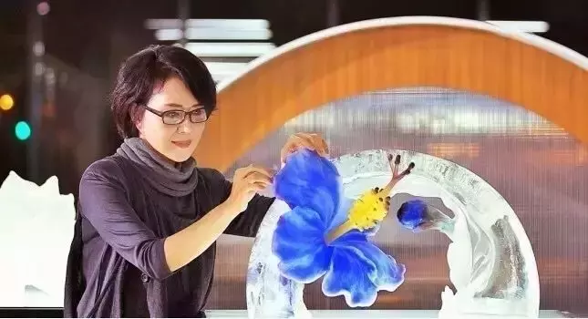 杨惠姗|她是林青霞的对手，两届金马影后，败光了亿万资产，却玩起了玻璃