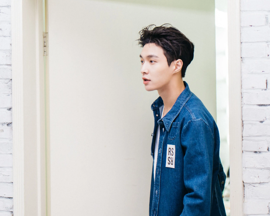 张艺兴|张艺兴有追求有实力，认真做舞台，热爱自己的事业