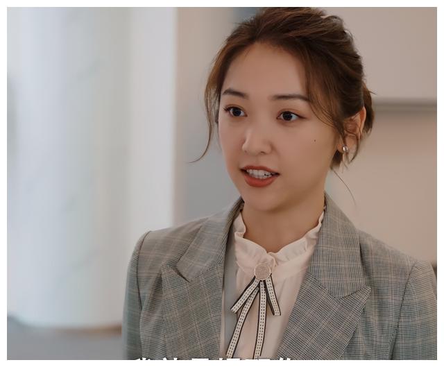 《我们的当打之年》：但凡徐璐拉胯一点，都压不住这群绝色女配们