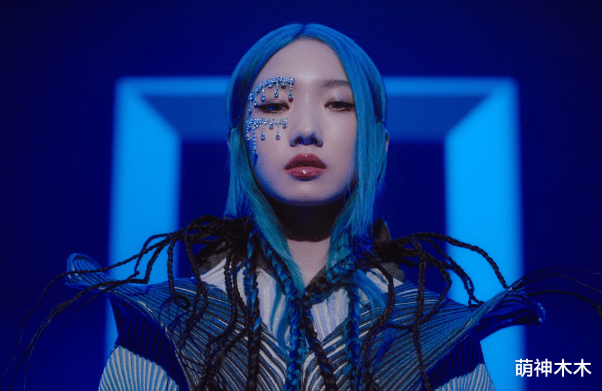 孟美岐|孟美岐发新歌复出,浓妆艳抹营销“MV高级”,遭网友狠狠群嘲