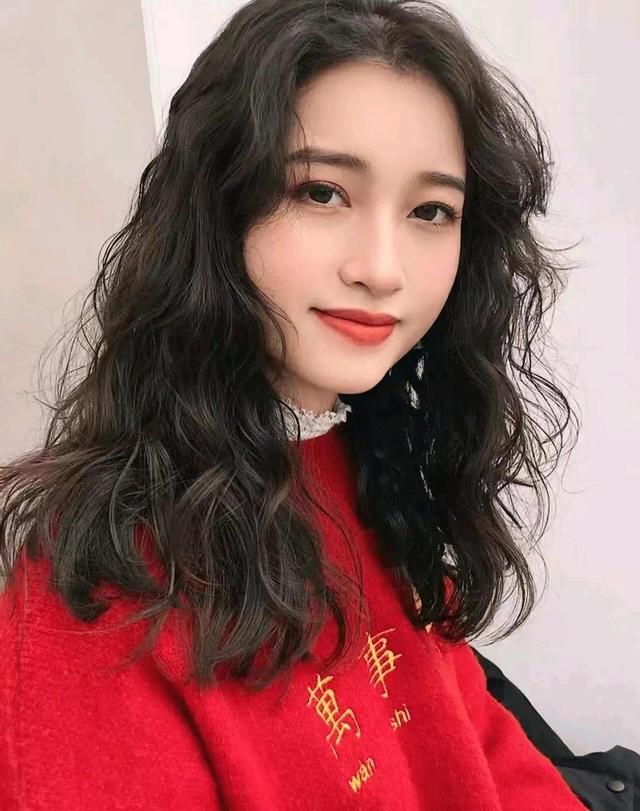 长靴 二月发型想要美美哒,可以试试这4种,美的让人心动没毛病
