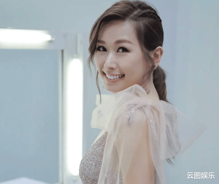 赵希洛|TVB女星出身豪门甘当配角14年,获奖仍遭父亲泼冷水,称打击很大