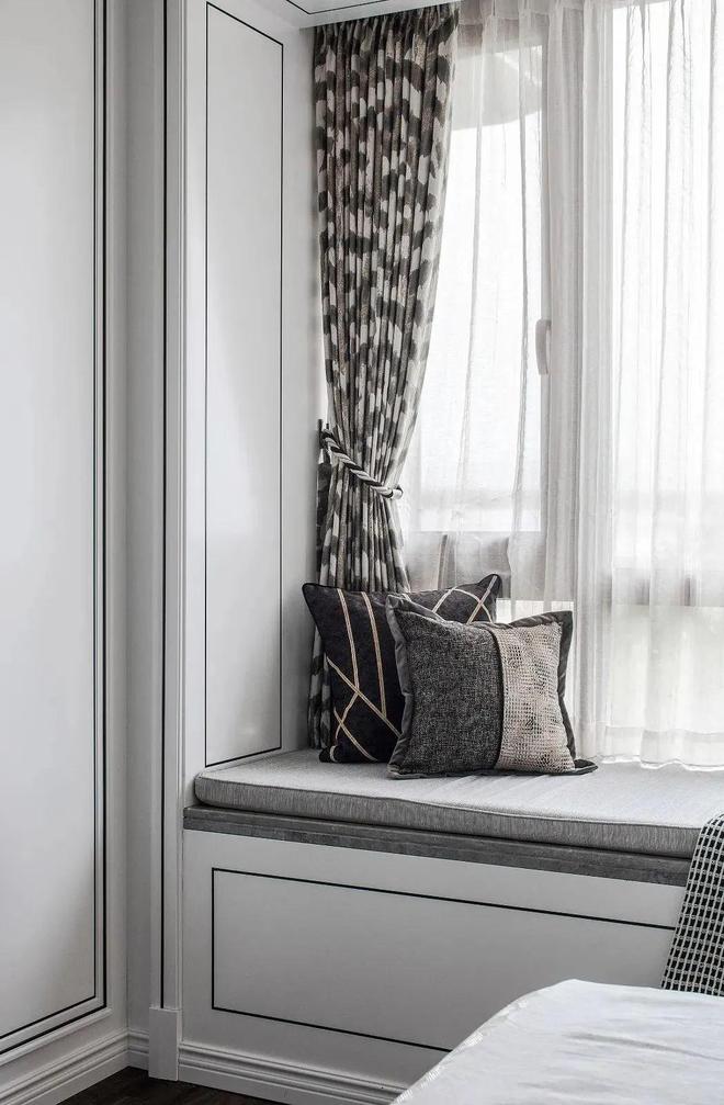 他家新房117㎡,现代欧式风格装修,进门就被背景墙吸引了!