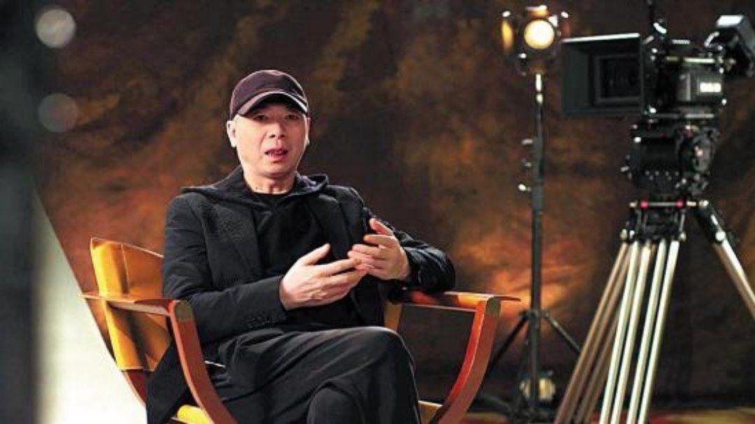 冯小刚|曾经风光无两的冯大导演，为什么会在国内混不下去了？